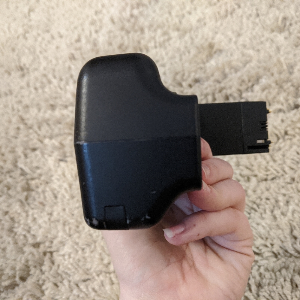 Canon Battery Grip - Picture 4 of 6